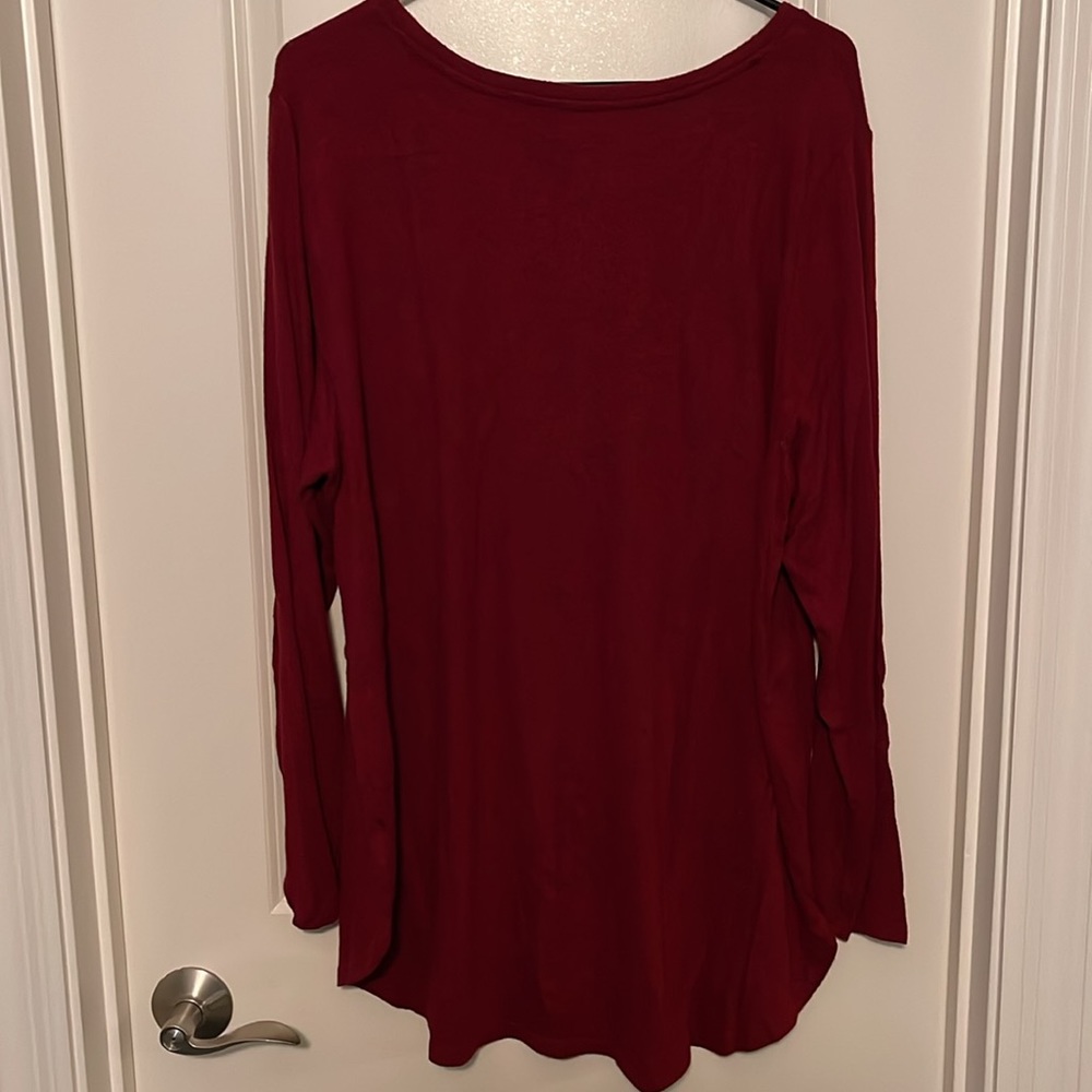 Red tunic - Picture 3 of 3